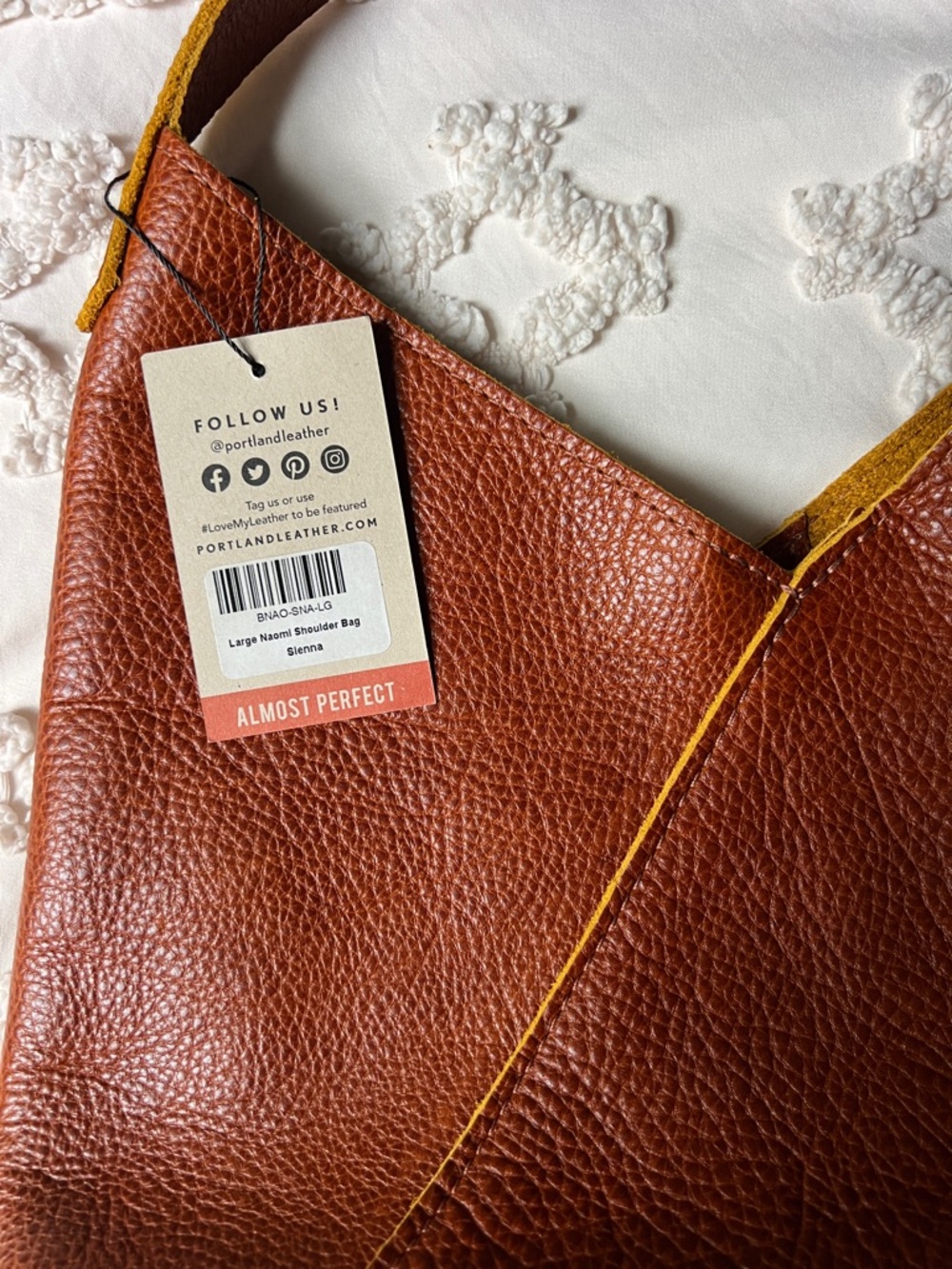 NWT Portland Leather Large Naomi in Sienna Shoulder Bag - Almost Perfect - Picture 7 of 7